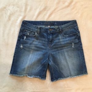 Ladies Distressed jean shorts by Jennifer Lopez